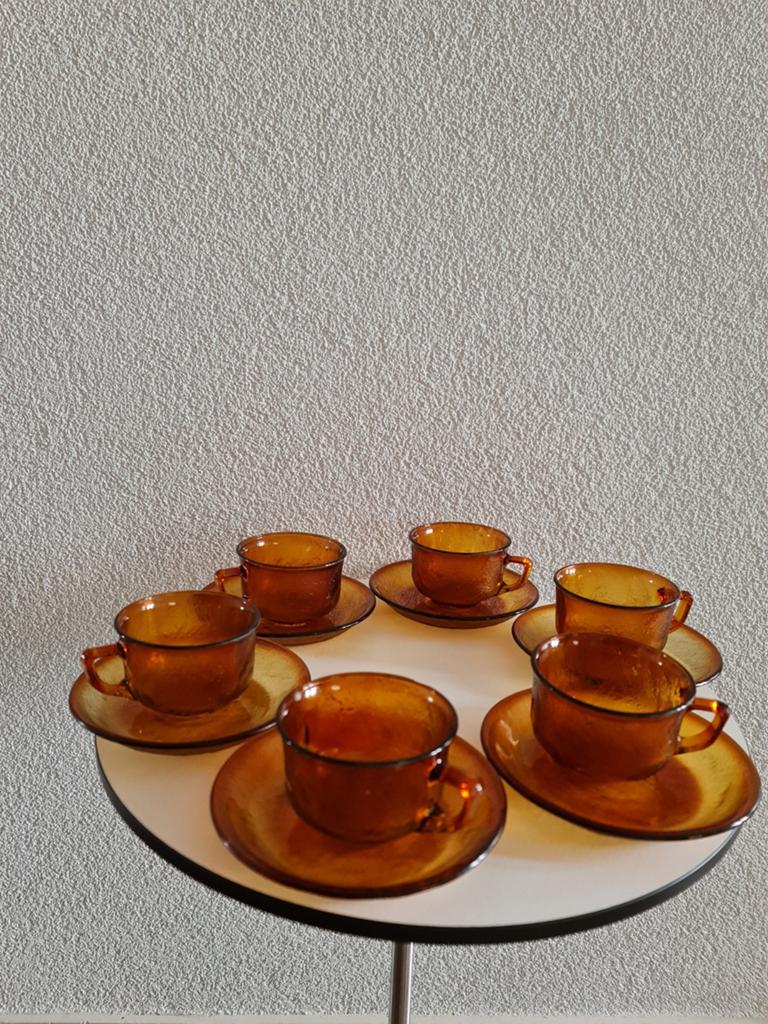 Arcoroc Sierra amber glas . 6x retro vintage kop en schotels, Ophalen of Verzenden