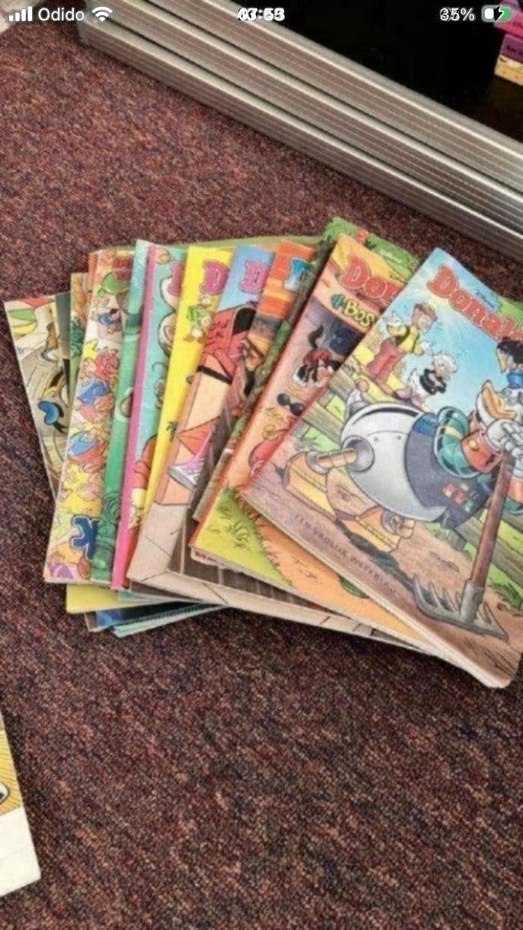 Donald duck weekbladen pockets en extras, Meerdere comics, Ophalen of Verzenden, Zo goed als nieuw, Europa