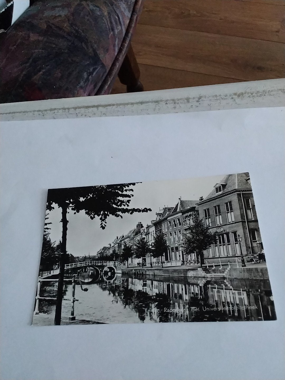 ansichtkaart Leiden: Rapenburg met Universiteitsbiblioth, Ophalen of Verzenden, Voor 1920, Zuid-Holland