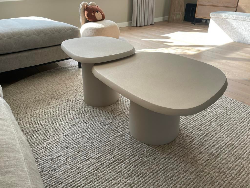 Set van 2 beige tafels - Modern design, Huis en Inrichting, Tafels | Salontafels, Overige materialen, Zo goed als nieuw, Overige vormen