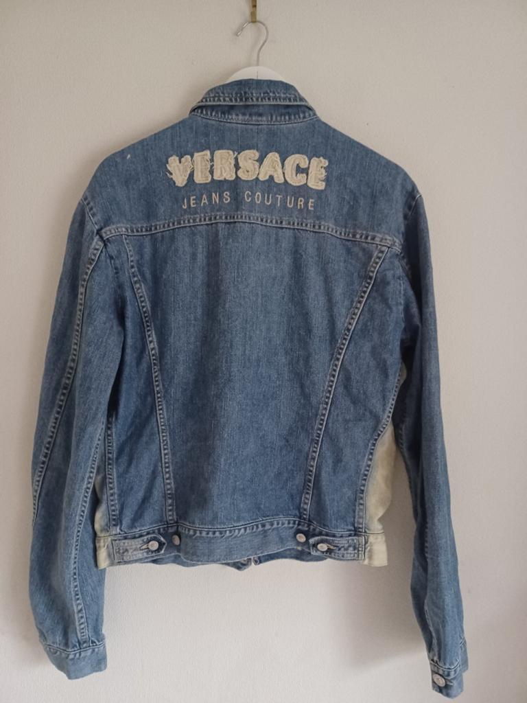 Versace spijkerjas maat M, Kleding | Dames, Jassen | Zomer, Maat 38/40 (M), Blauw, Ophalen of Verzenden, Zo goed als nieuw