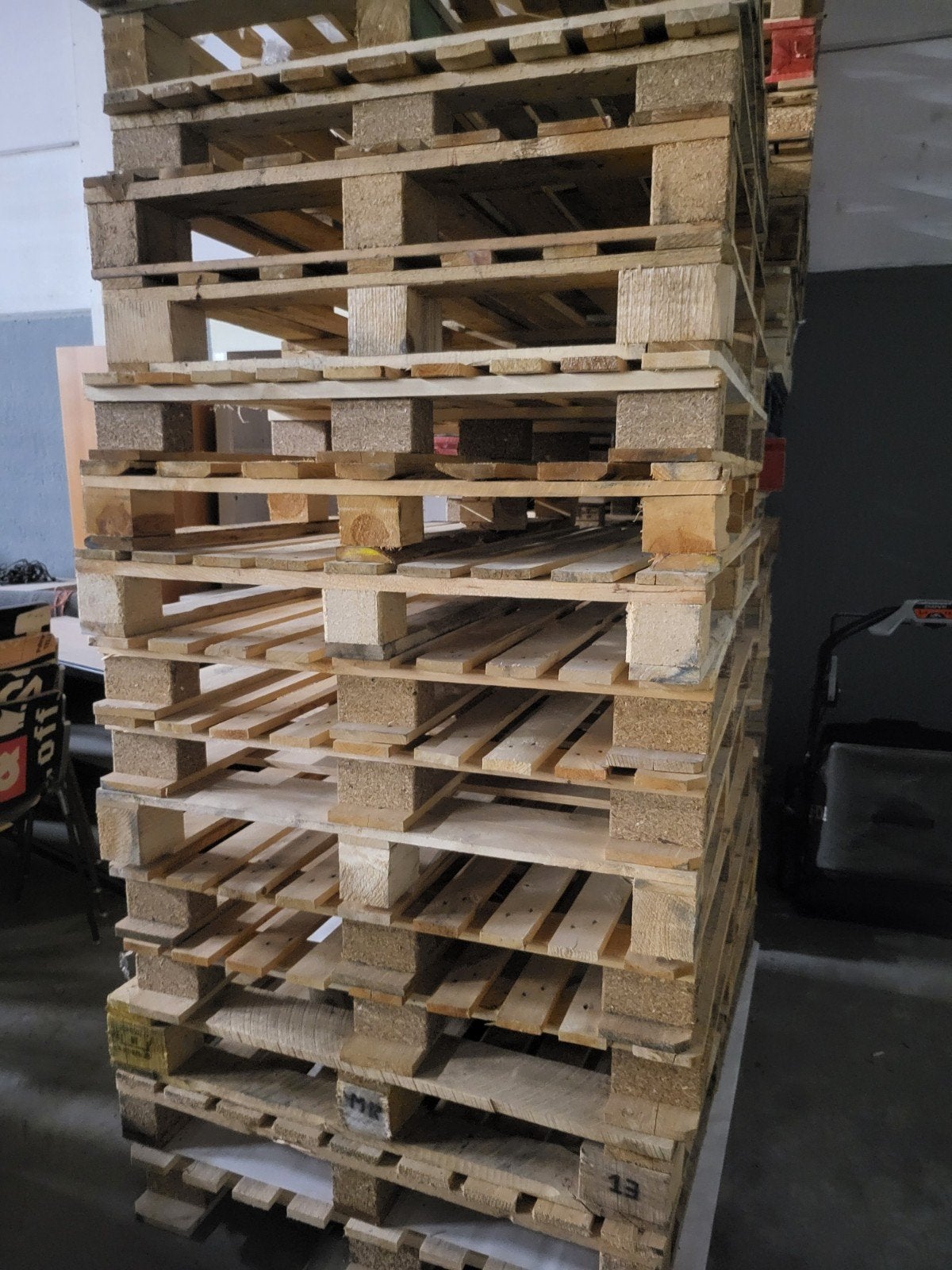 Grote stapel houten pallets - ruim 60, Ophalen, 50 mm of meer, Pallet, Minder dan 200 cm