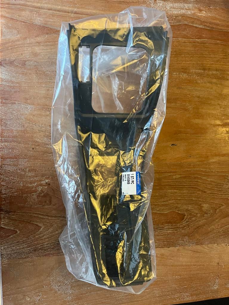 NOS Volvo 960/V90 Middenconsolepaneel Grijs, Auto-onderdelen, Interieur en Bekleding, Volvo, Nieuw, Ophalen of Verzenden