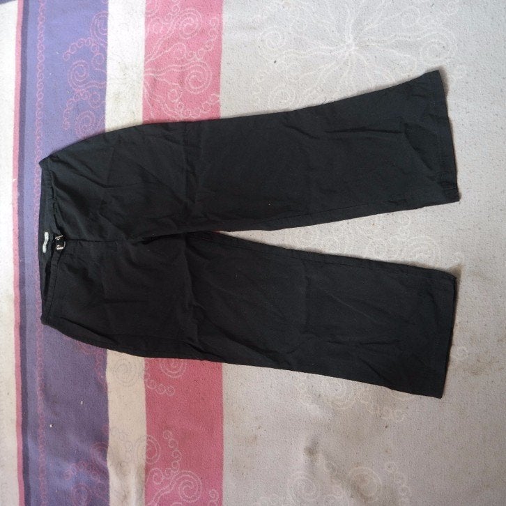 Zwarte driekwarts broek. Mt 42. Merk clockhouse, ., Zwart, Maat 42/44 (L), Ophalen of Verzenden