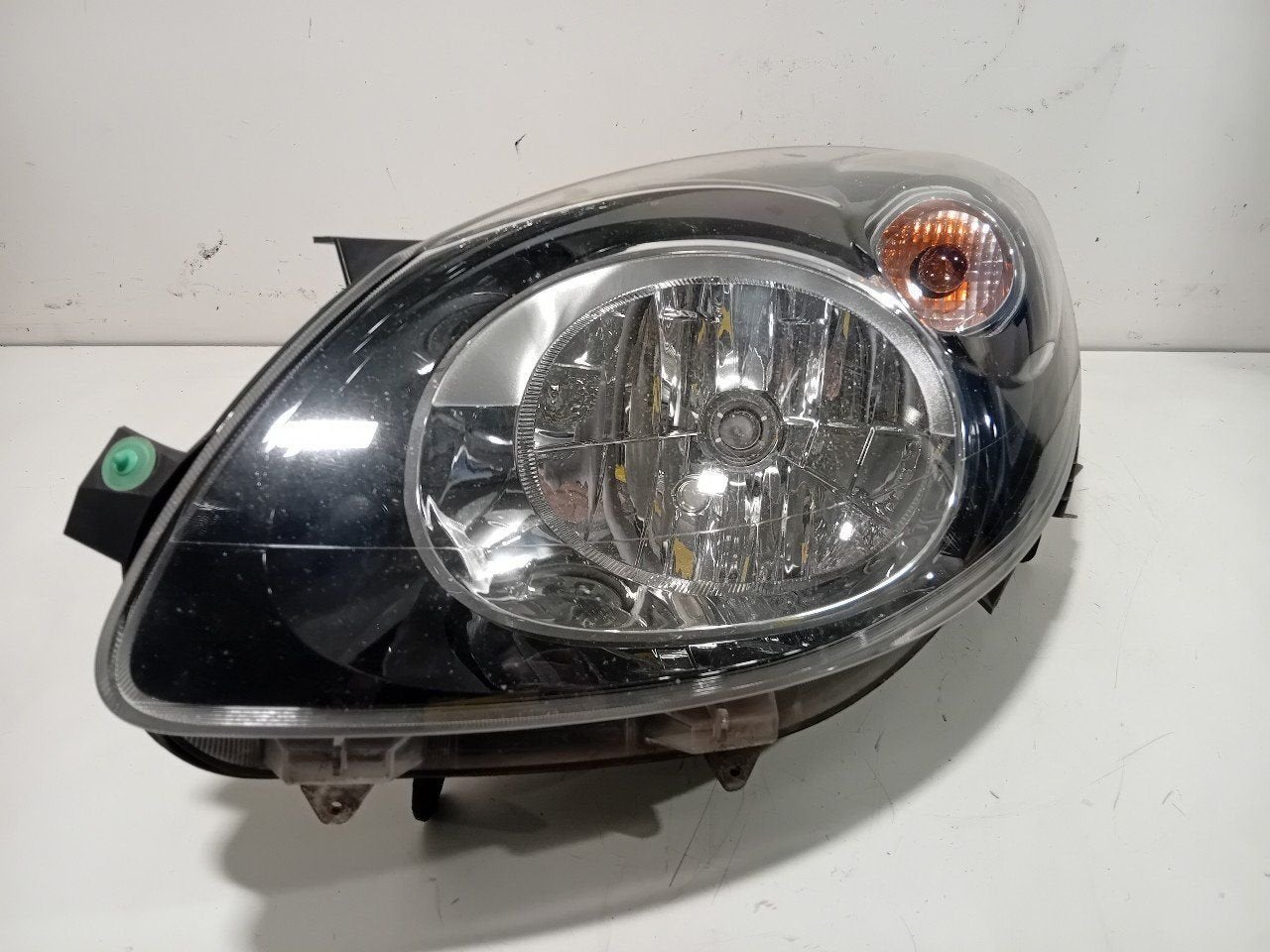 Koplamp links Renault Twingo, Onderdelen@venauto.nl, Van der Ven Autorecycling B.V., Gebruikt, Ettenseweg 76, 4706 PB Roosendaal, The Netherlands