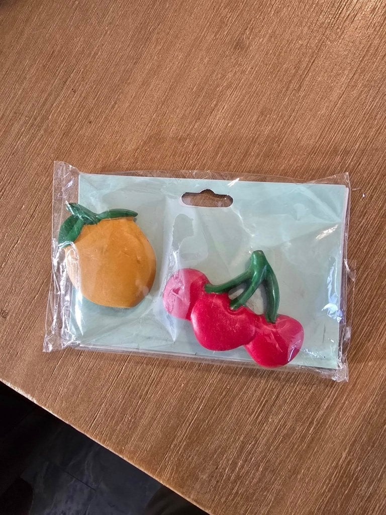 Leuke fruitmagneten: kers en sinaasappel, Abstract, Nieuw, Meerkleurig, Ophalen of Verzenden