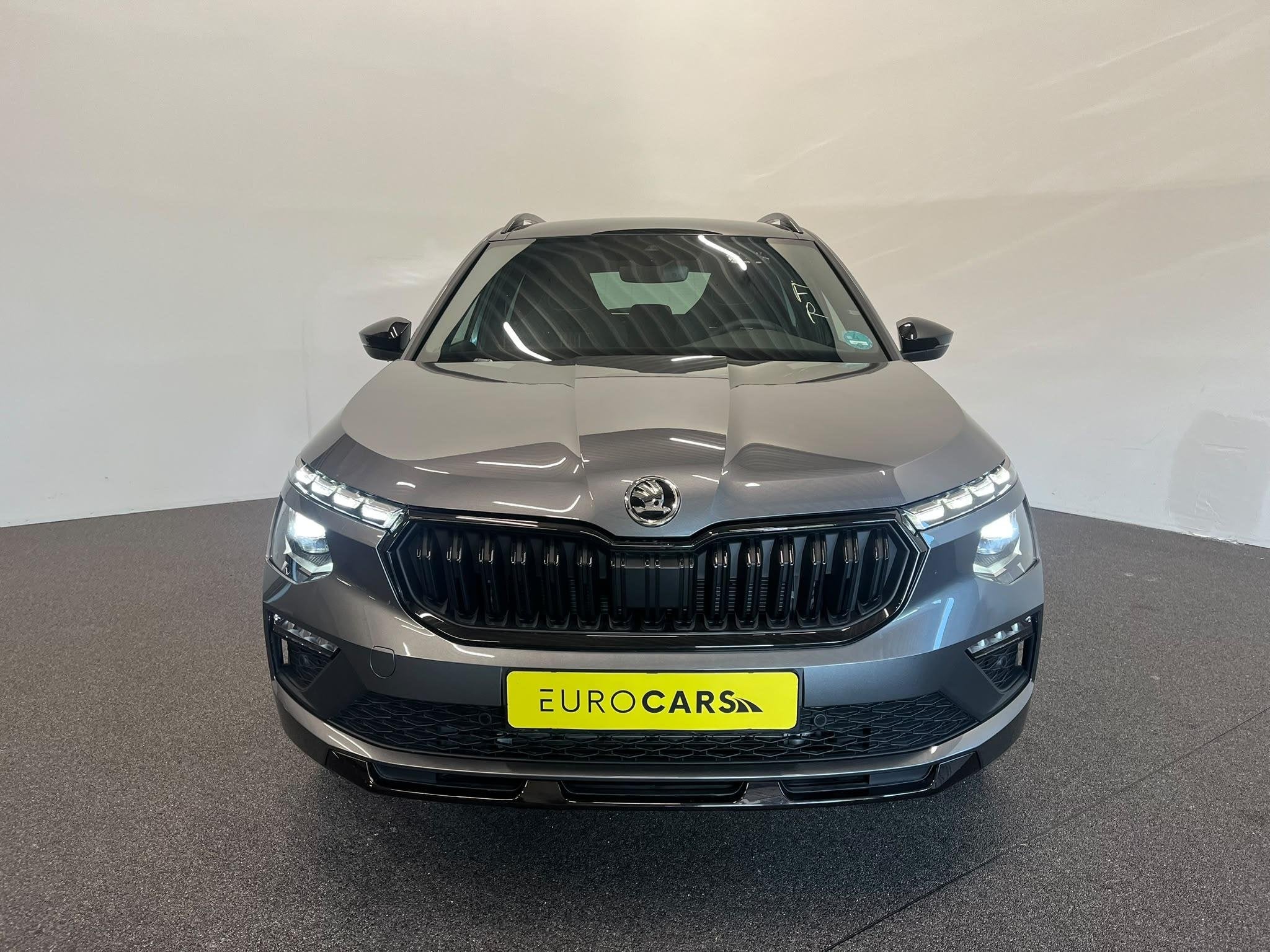 Skoda Kamiq 1.0 TSI Monte Carlo Panoramadak Wegklapbare trek, Auto's, 4 cilinders, 150 pk, Leder en Stof, Kamiq