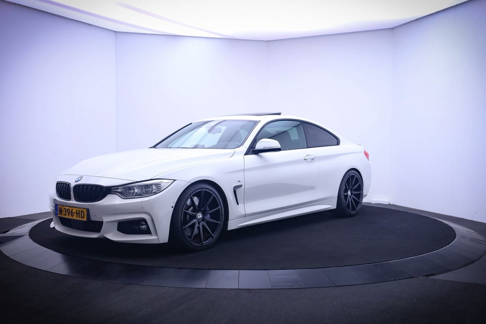 BMW 4-Serie 428i 245pk Xdrive Aut 2014 Wit, Automaat, 15 km/l, 4 stoelen, Alcantara