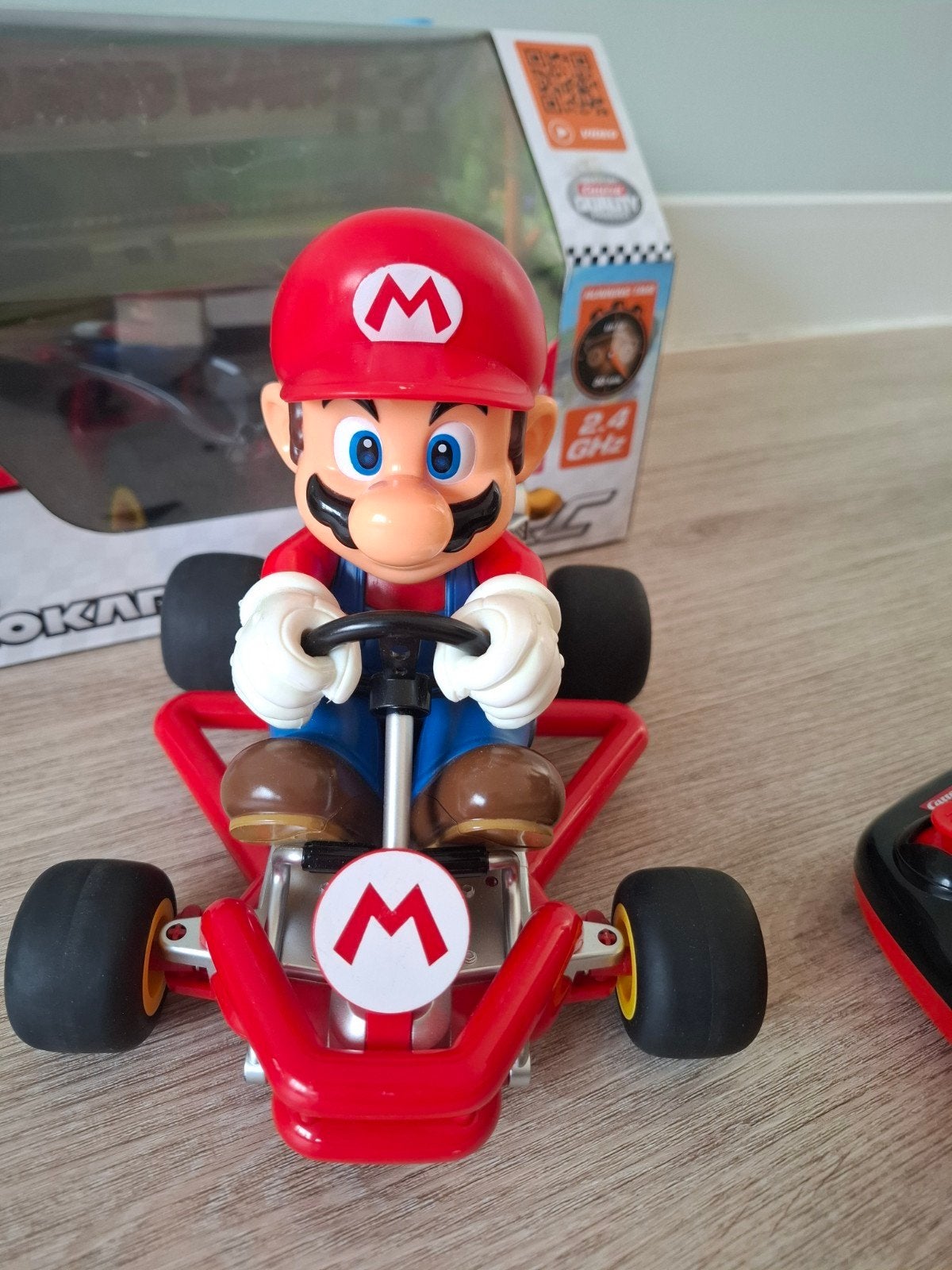 Carrera RC Mario Kart Afstandsbestuurbare Auto, Elektro, Ophalen of Verzenden, Zo goed als nieuw, Auto onroad