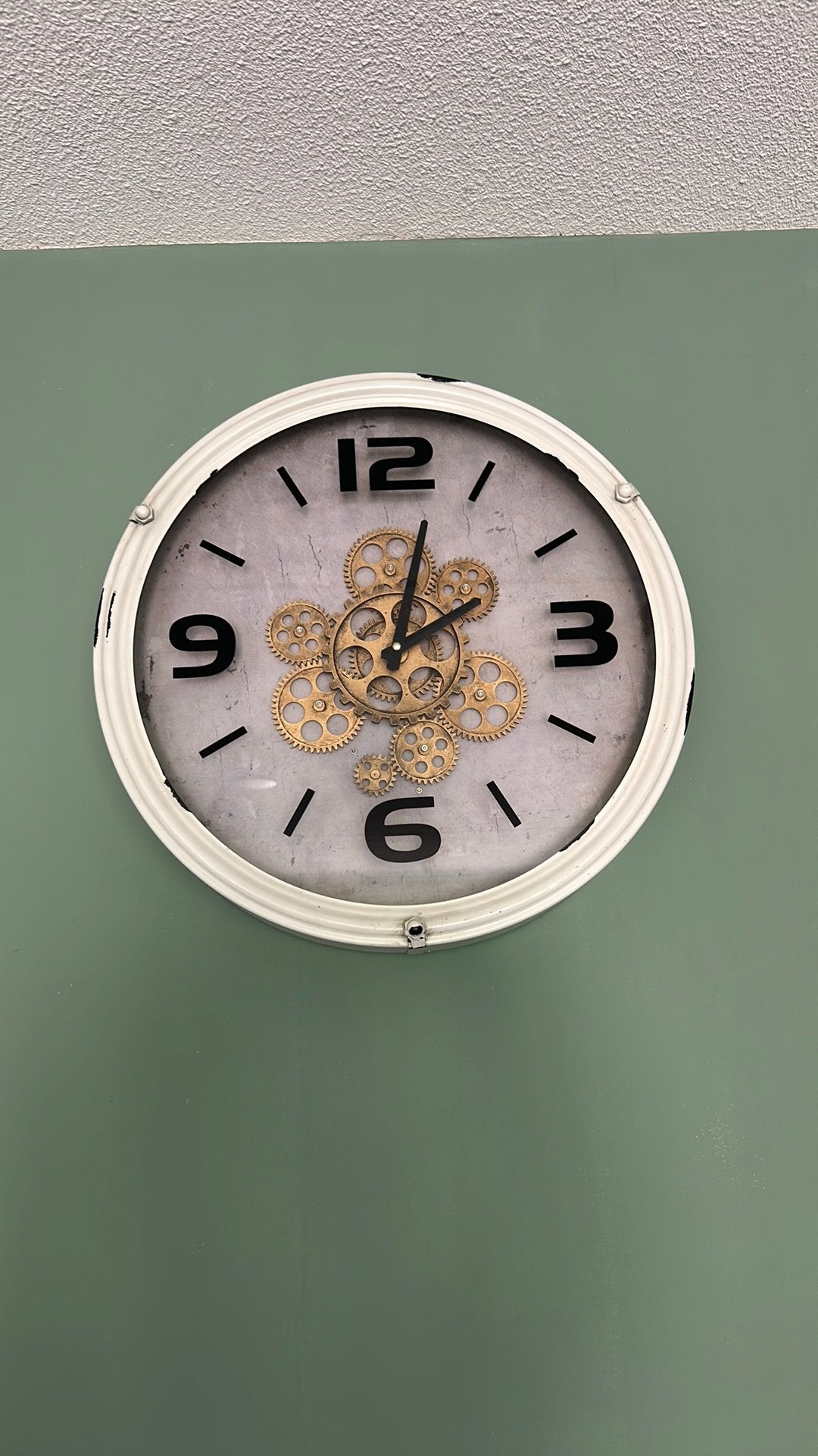 Wandklok creme met leuk binnenwerk, Huis en Inrichting, Ophalen, Zo goed als nieuw, Analoog, Wandklok
