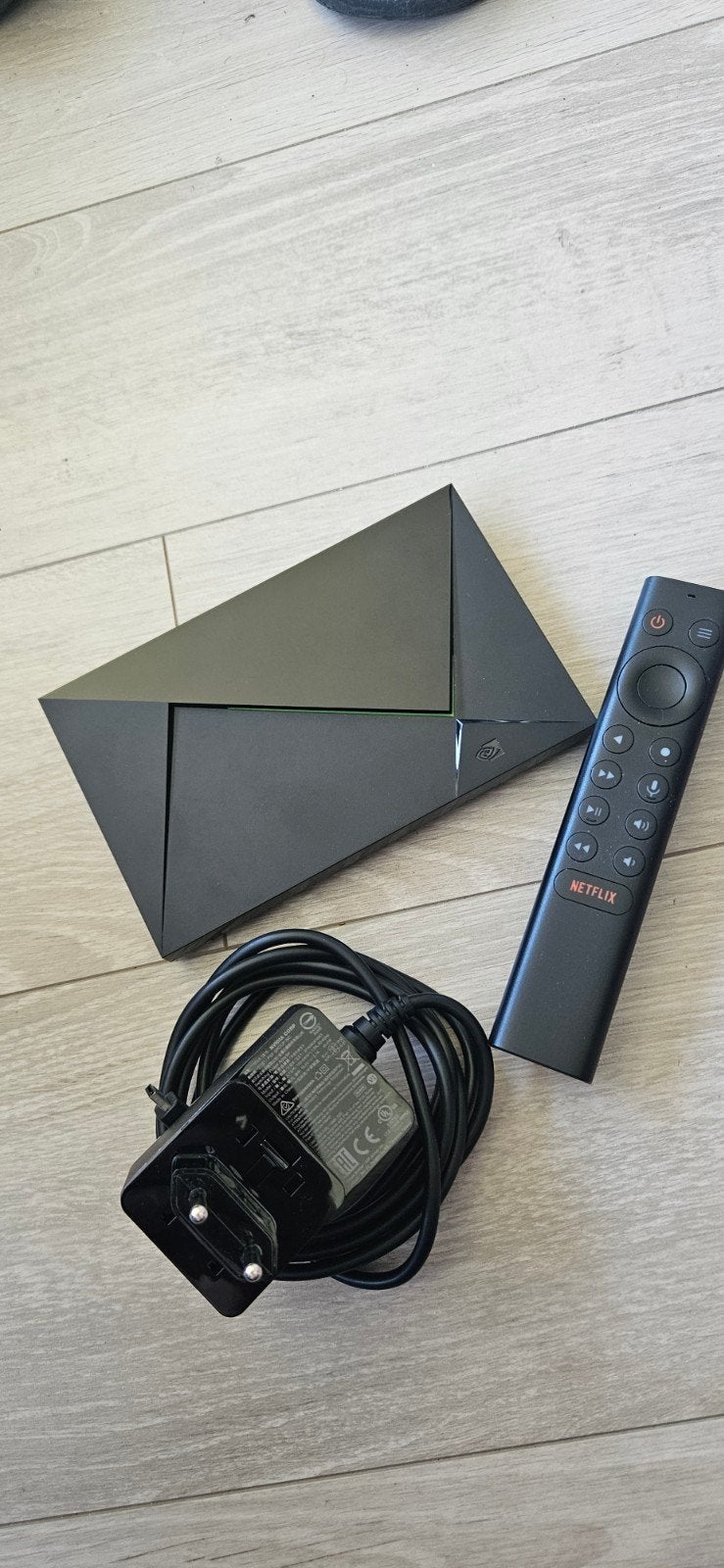 Nvidia Shield Pro. De perfecte mediaplayer!, Audio, Tv en Foto, Mediaspelers, Ophalen of Verzenden, Zo goed als nieuw