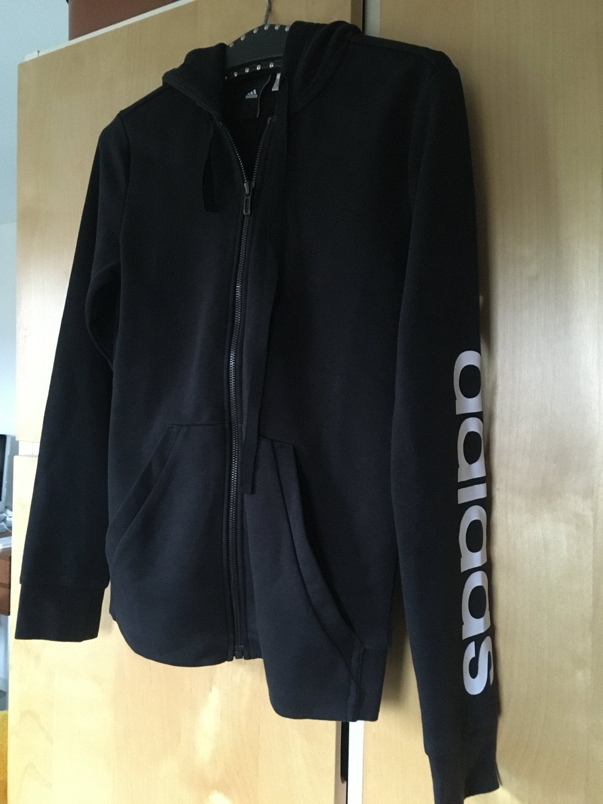 Adidas vest met rits - Zwart - Maat XS, Verzenden, Zo goed als nieuw, Maat 34 (XS) of kleiner, Zwart