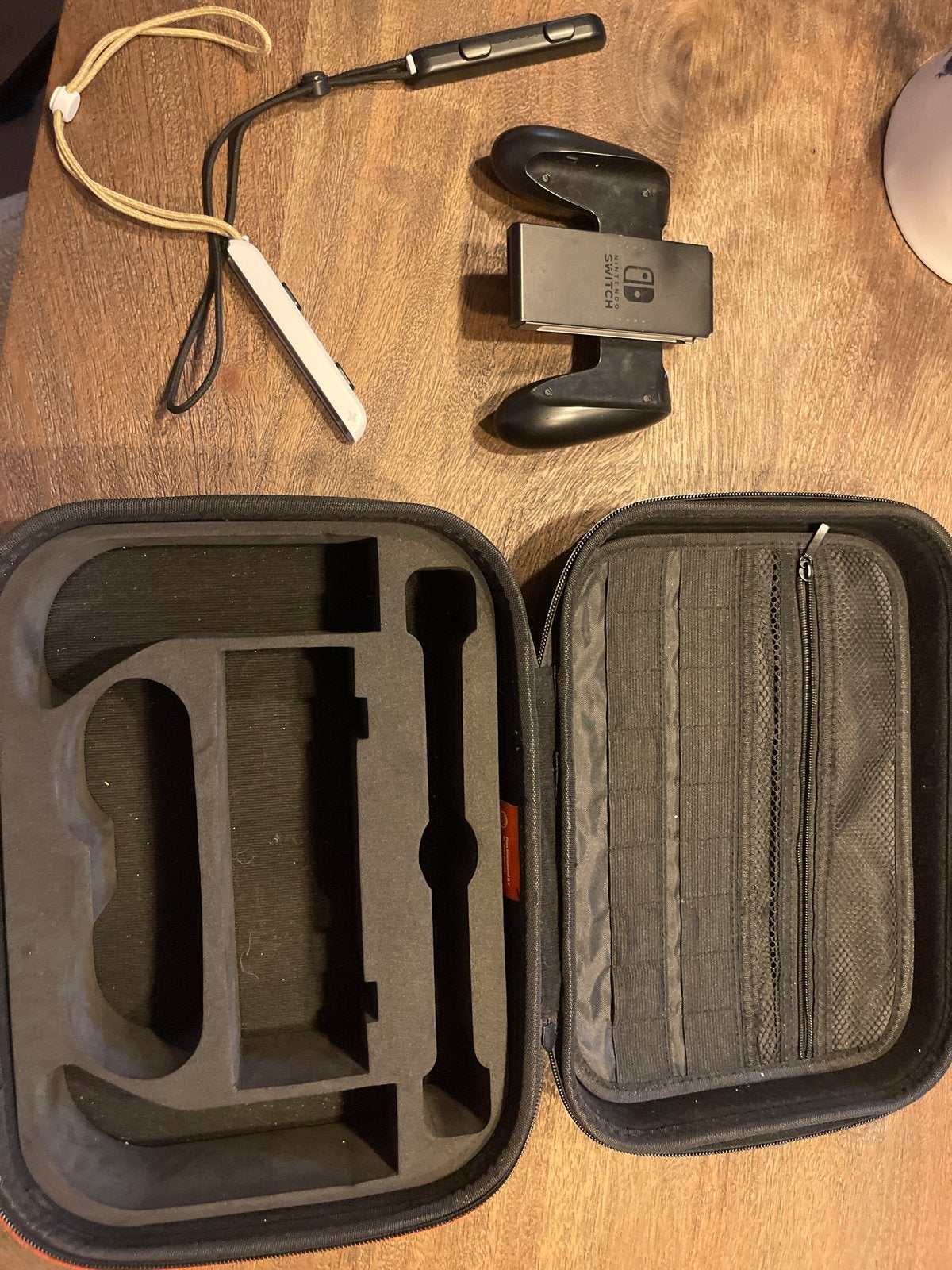 Opbergdoos Nintendo Switch, Joy-Con houder & bandjes, Ophalen, Gebruikt, Overige typen
