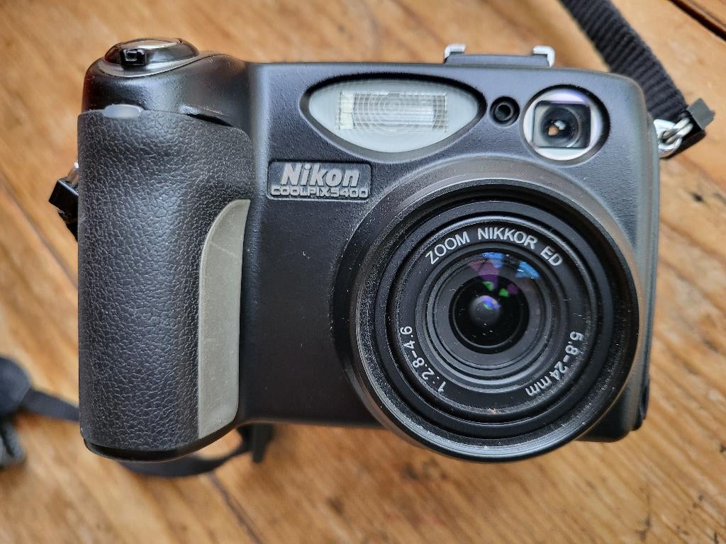 Nikon Coolpix 5400 mét Lowepro D-Res 20 AW cameratas, Ophalen of Verzenden, Gebruikt, Nikon, 8 keer of meer