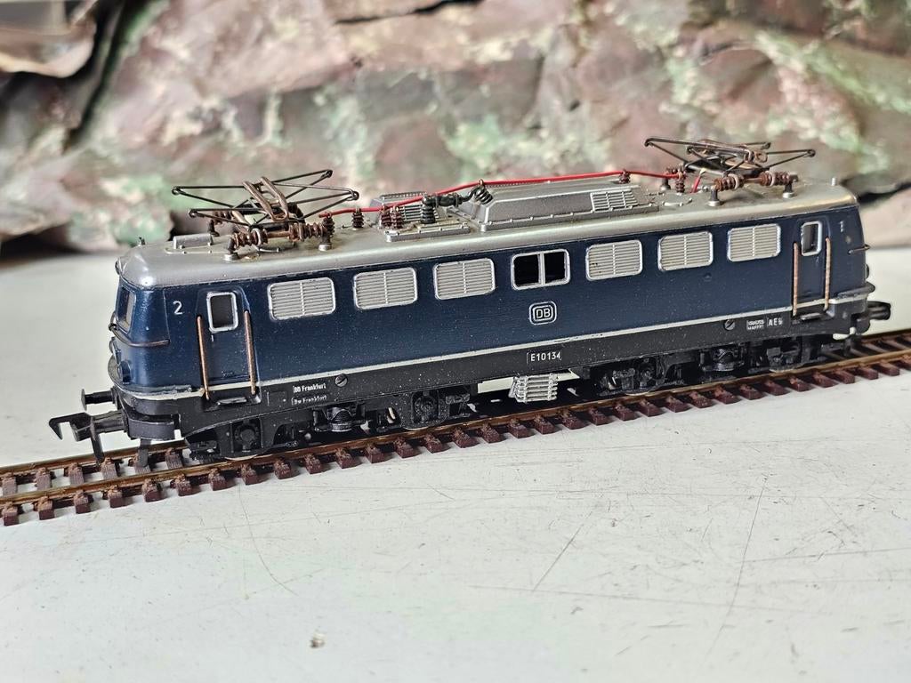Modeltrein Ho fleischmann E10 locomotief metaal, getest ok, Fleischmann, Ophalen of Verzenden, Analoog, Gelijkstroom