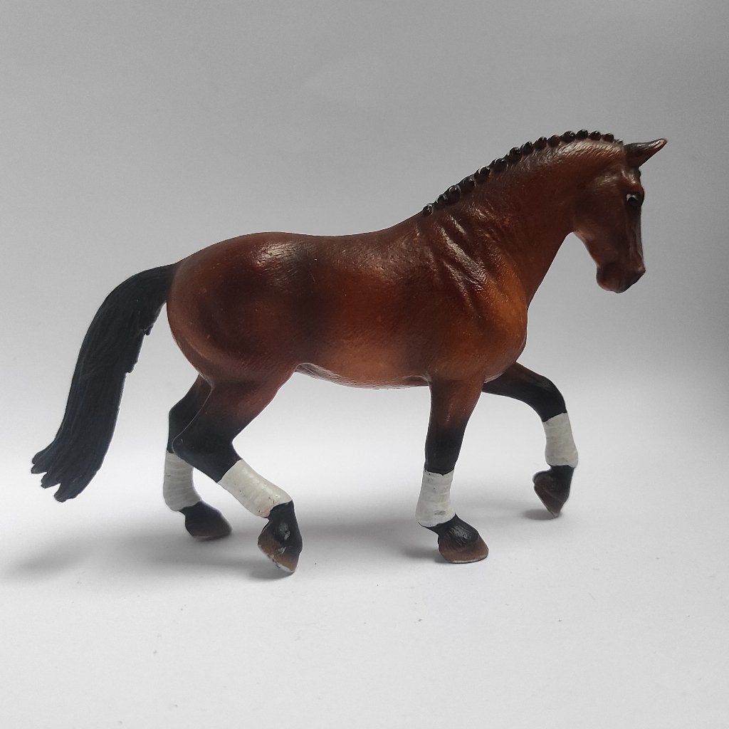 Schleich Hannoveraan Merrie (dressuurpaard), Verzenden, Gebruikt, Paard, Beeldje of Figuurtje