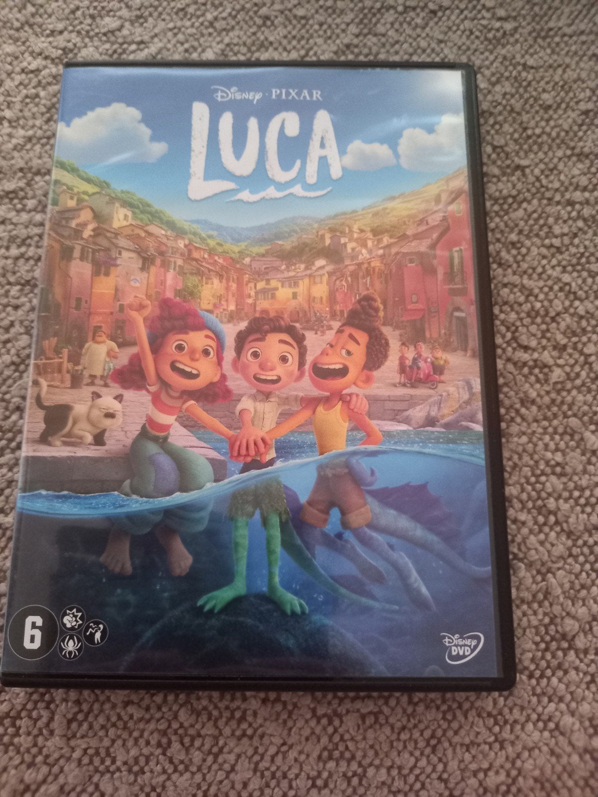 Luca, Europees, Nederlands, Ophalen of Verzenden, Zo goed als nieuw