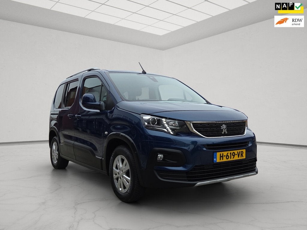 Peugeot Rifter 1.2 Puretech Allure, Voorwielaandrijving, Gebruikt, 1199 cc, Parkeersensor
