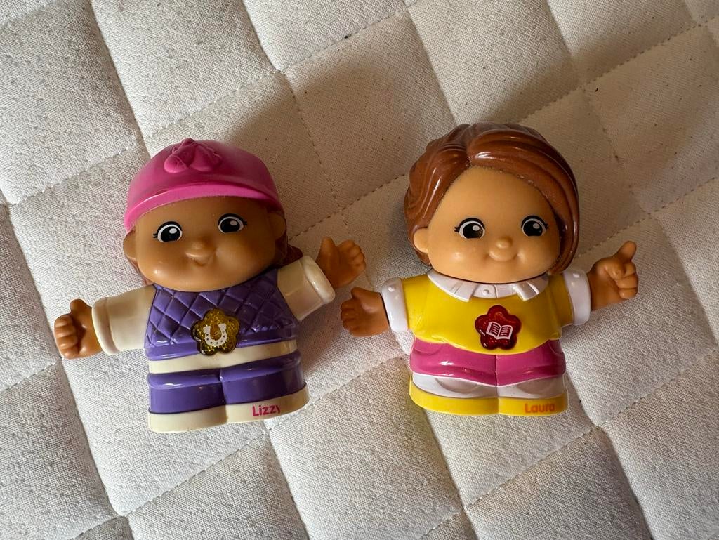 VTech poppetjes Laura en Lizzy, Ophalen of Verzenden, Gebruikt, 2 tot 4 jaar