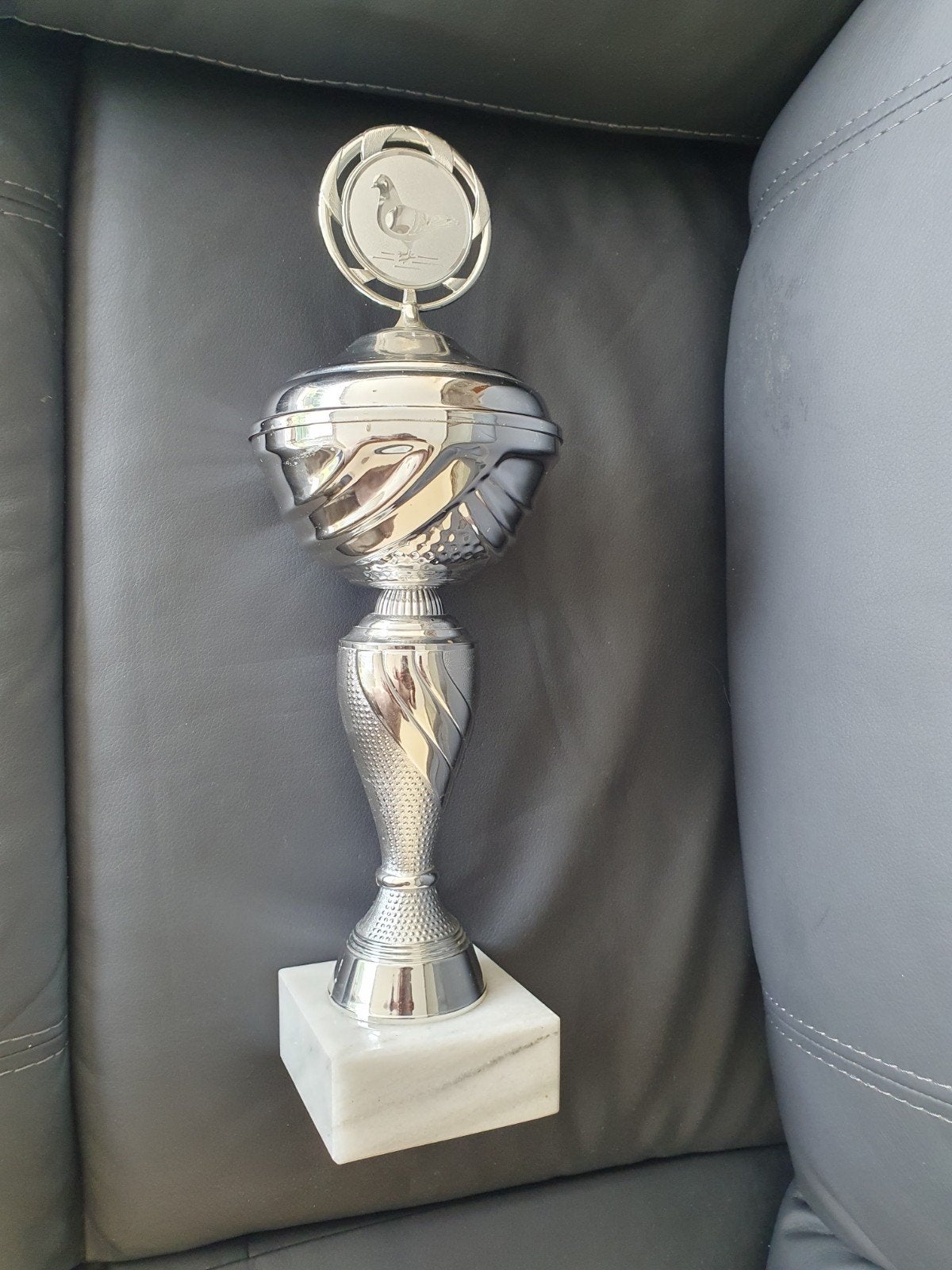 Zilverkleurige duivensport trofee Remasco, Ophalen of Verzenden, Gebruikt