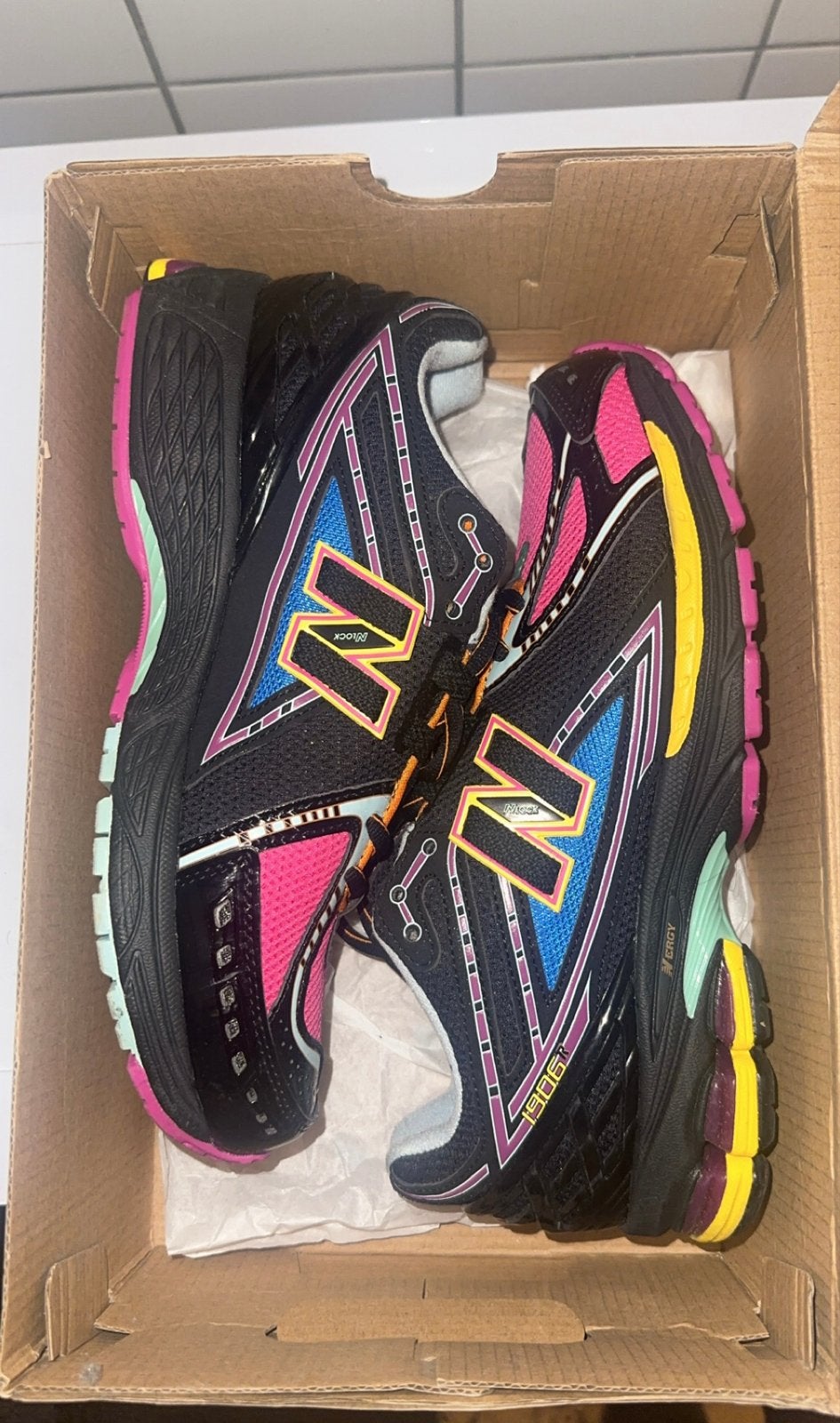 New Balance 1906R Sneakers, Overige kleuren, Ophalen of Verzenden, Sneakers of Gympen, Zo goed als nieuw