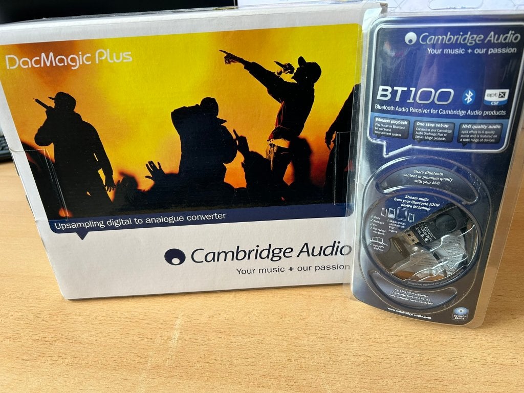 Cambridge Audio DacMagic Plus compleet met doos en BT100, Minder dan 60 watt, Ophalen, Overige merken, Gebruikt