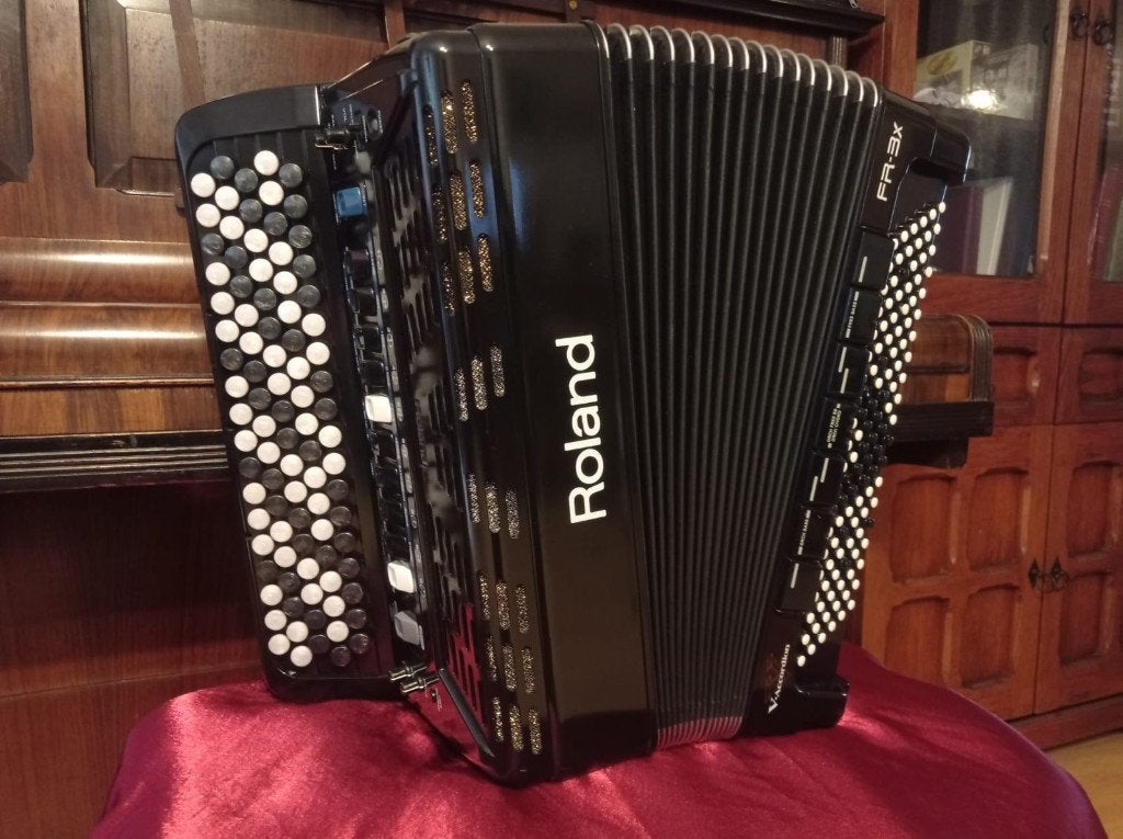 Roland FR-3XB,zo goed als nieuw,USB – luidsprekers, Muziek en Instrumenten, Accordeons, Overige merken, Met koffer, Ophalen of Verzenden