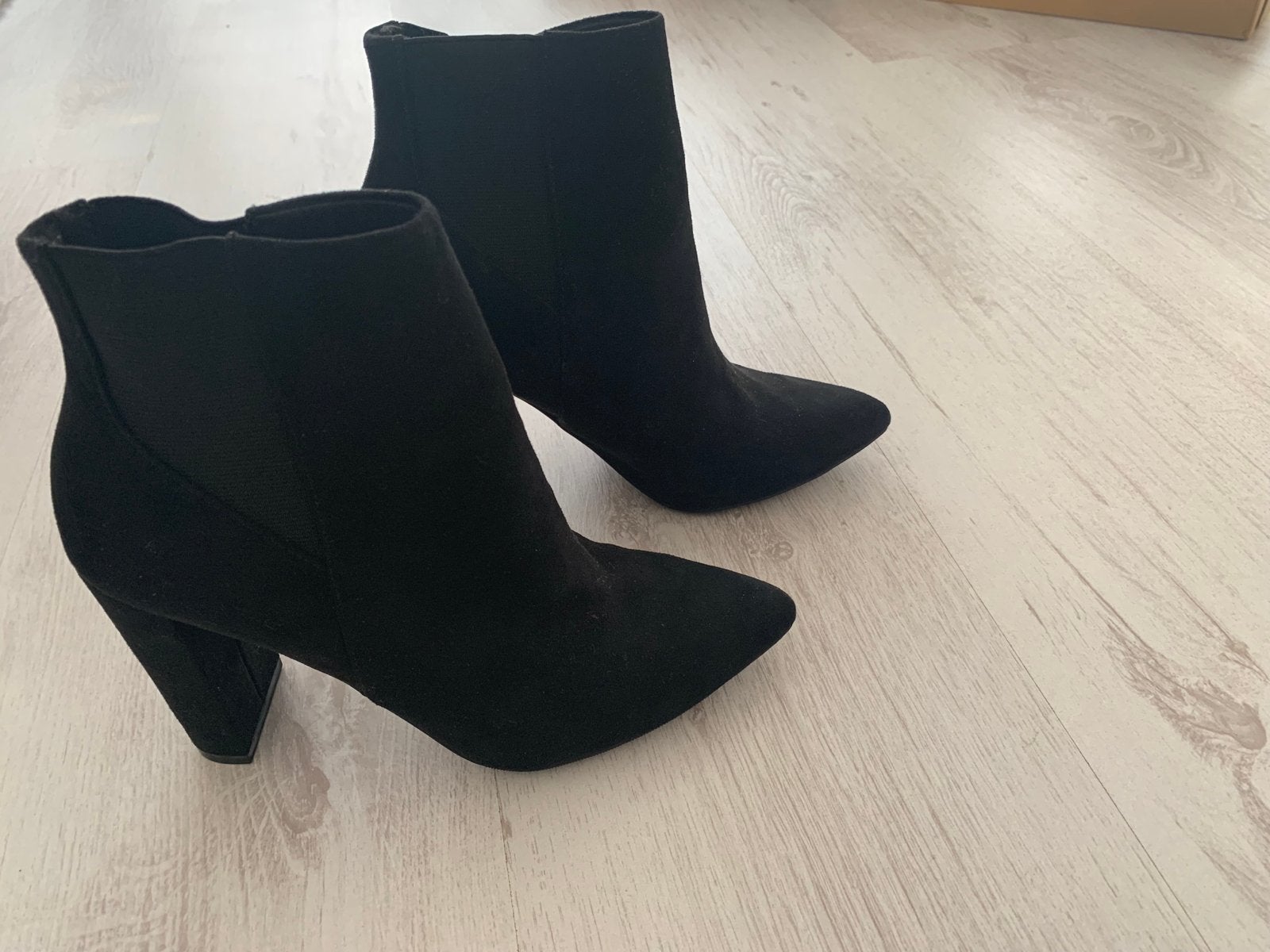 Schoen, Ophalen of Verzenden, Nieuw, Zwart, Lage of Enkellaarzen