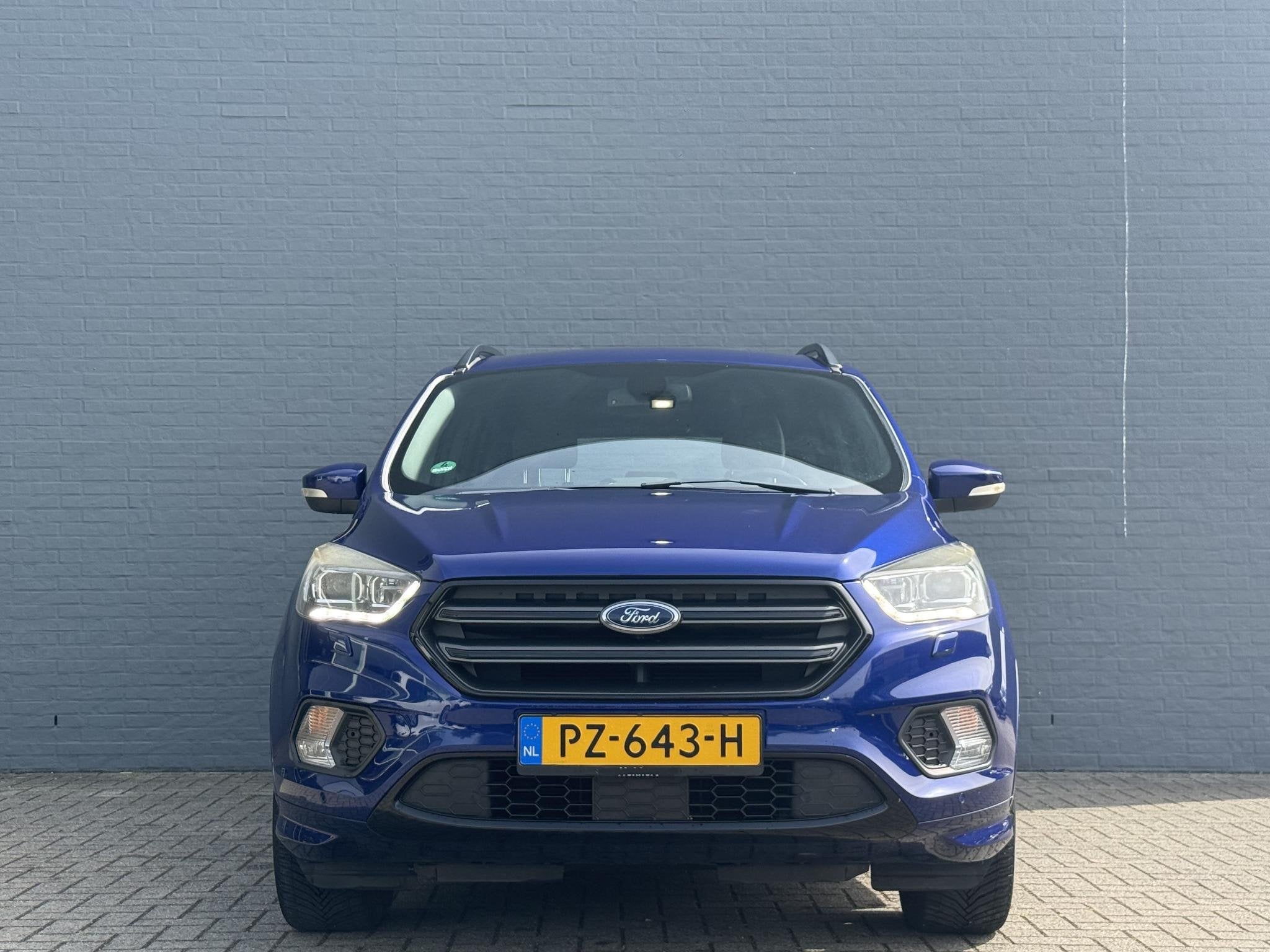 Ford Kuga 1.5 EcoBoost ST Line navigatie | Half ledere bekle, Auto's, Ford, Stof, Euro 6, 4 cilinders, Blauw
