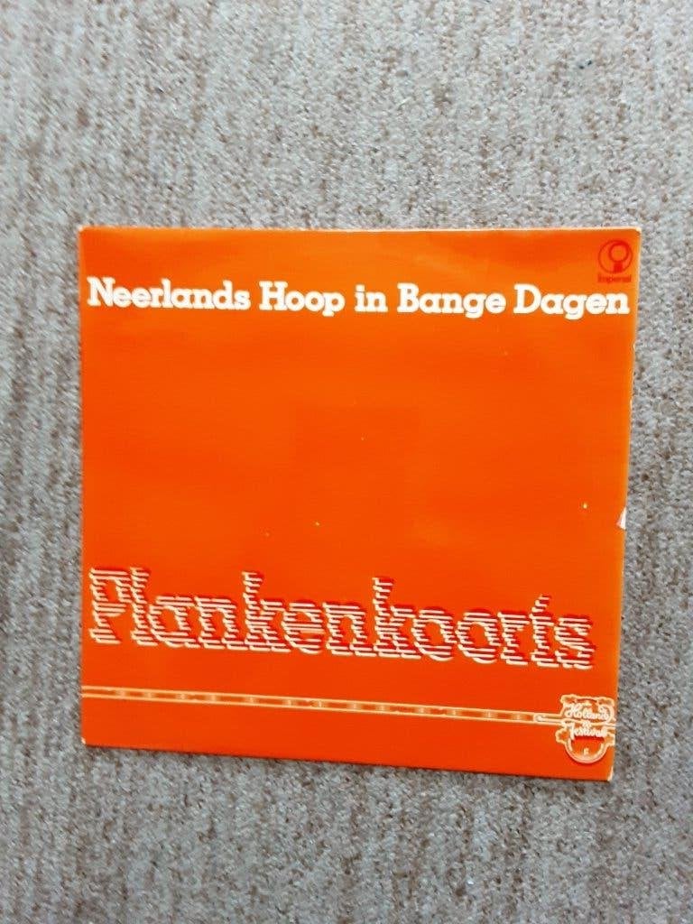 vinyl lps Neerlands Hoop In Bange Dagen, Gebruikt, Originele persing, Ophalen of Verzenden, Levenslied of Smartlap