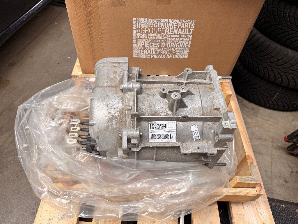 Renault Zoe R135 Elektromotor 5AQ / 5AQ 605 voor revisie, Ophalen, Gebruikt, Renault