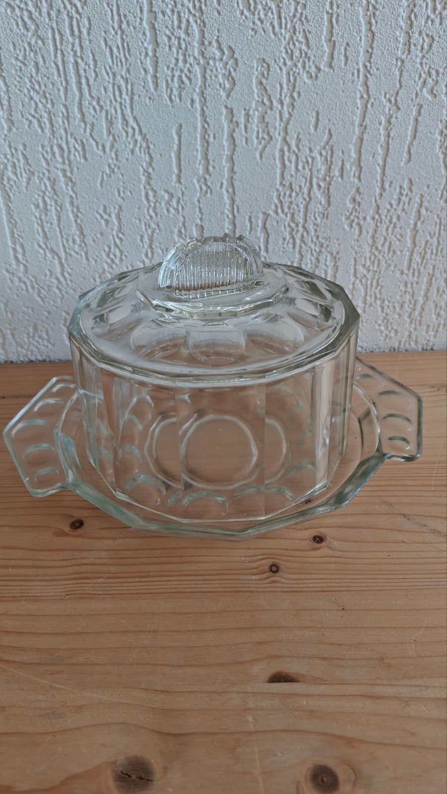 Glazen kaas stolp, Ophalen