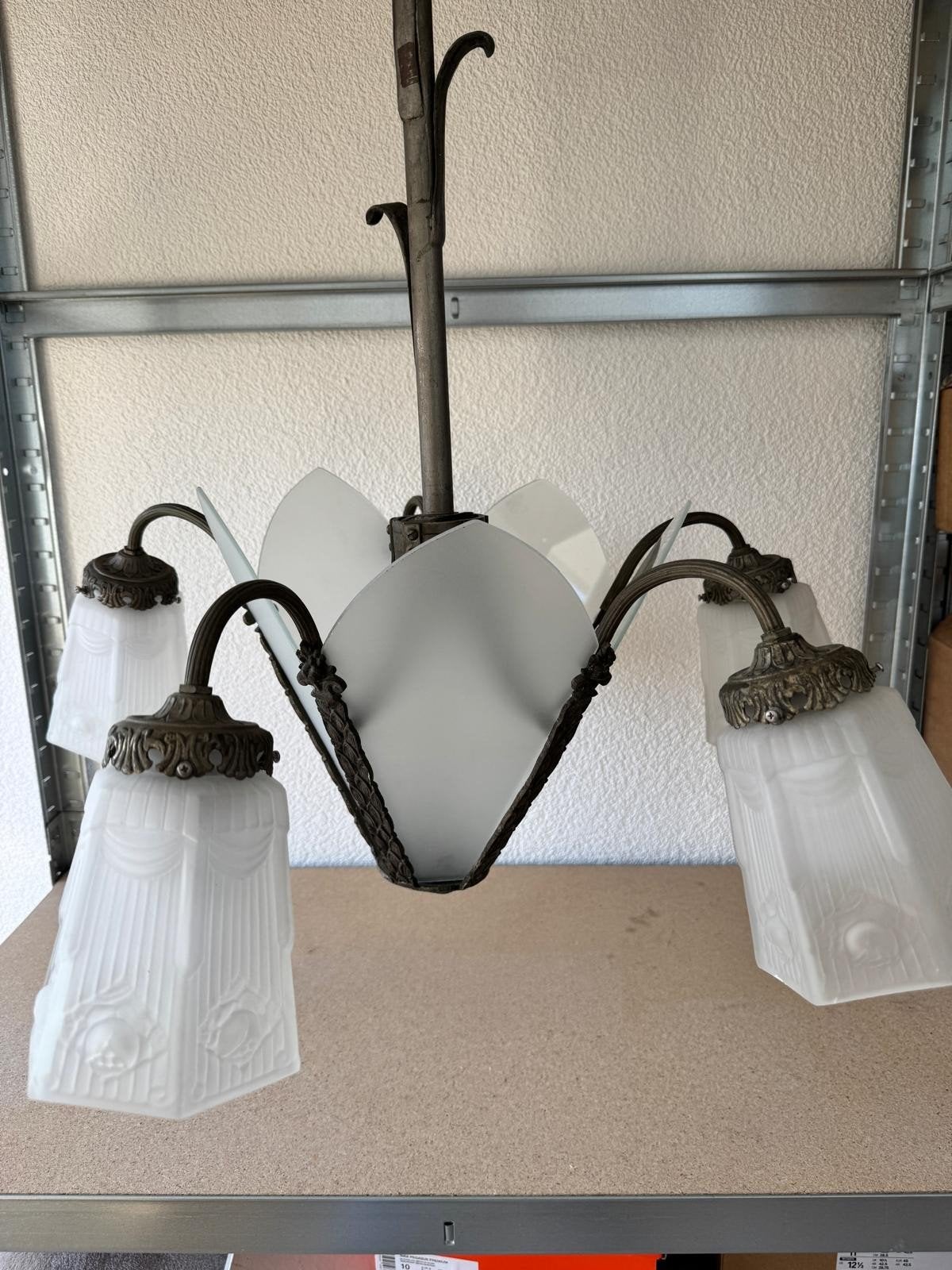 Franse Art Deco hanglamp met glazen kelken, Antiek en Kunst, Ophalen