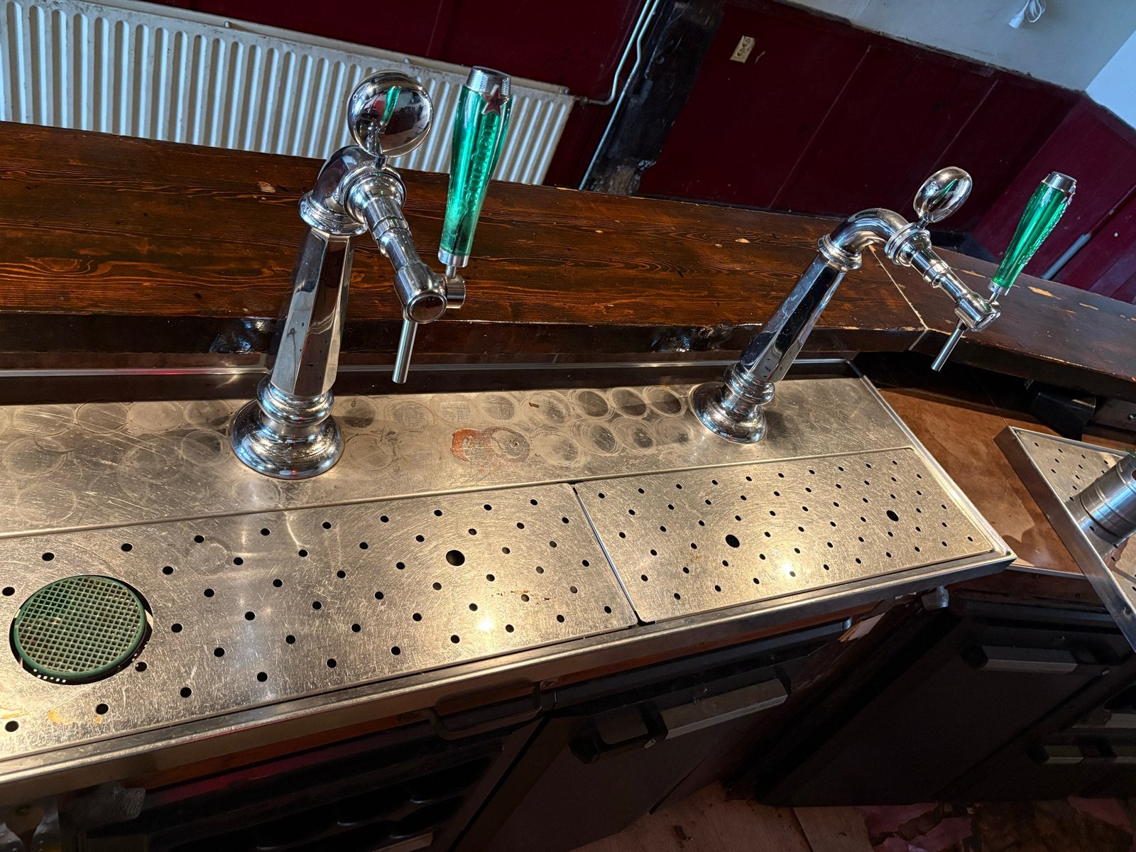 Biertap Heineken 2 kranen compleet met bierfustaansluiting, Ophalen, Gebruikt, Overige merken