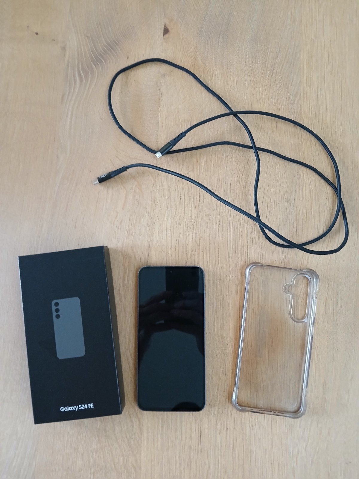 Samsung Galaxy S24 FE 128GB Graphite - Zo goed als nieuw