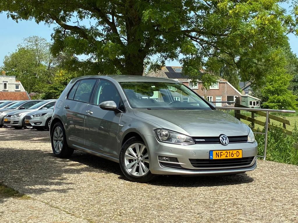 Volkswagen Golf 1.0 TSI Comfortline | Cruise + € 7.975,00, Stof, Gebruikt, 49 €/maand, Origineel Nederlands