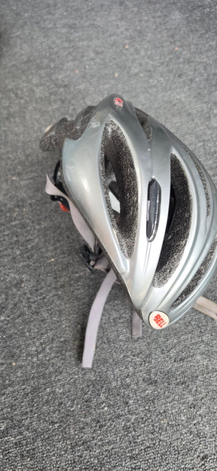Bell Fietshelm Mountainbike - Grijs, Fietsen en Brommers, Gebruikt, Overige maten, Ophalen of Verzenden, Bell
