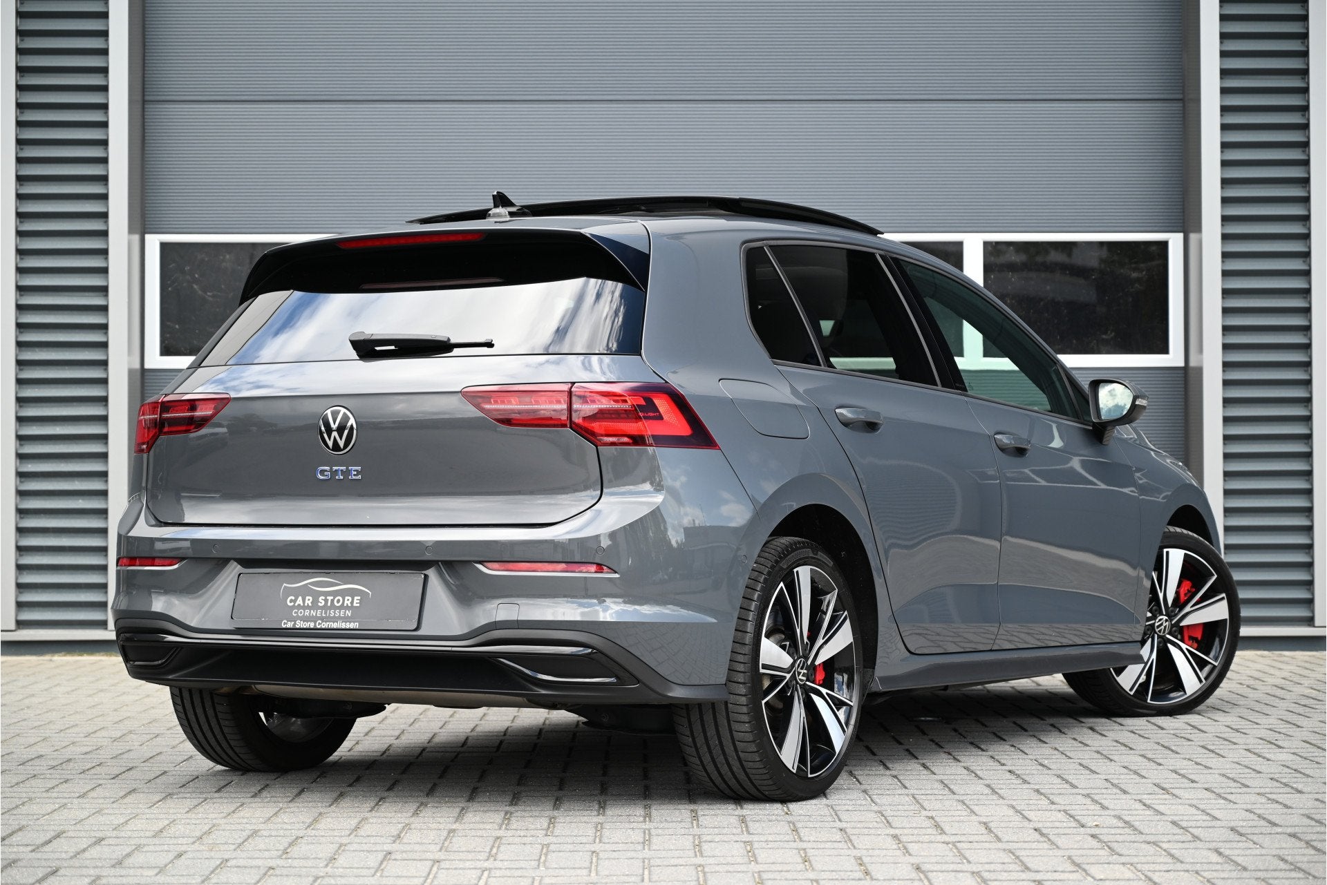 Volkswagen Golf 1.4 GTE 245 PK / PANO / LEDER / MEMORY / CAM, Auto's, Volkswagen, Gebruikt, Euro 6, 4 cilinders, Leder