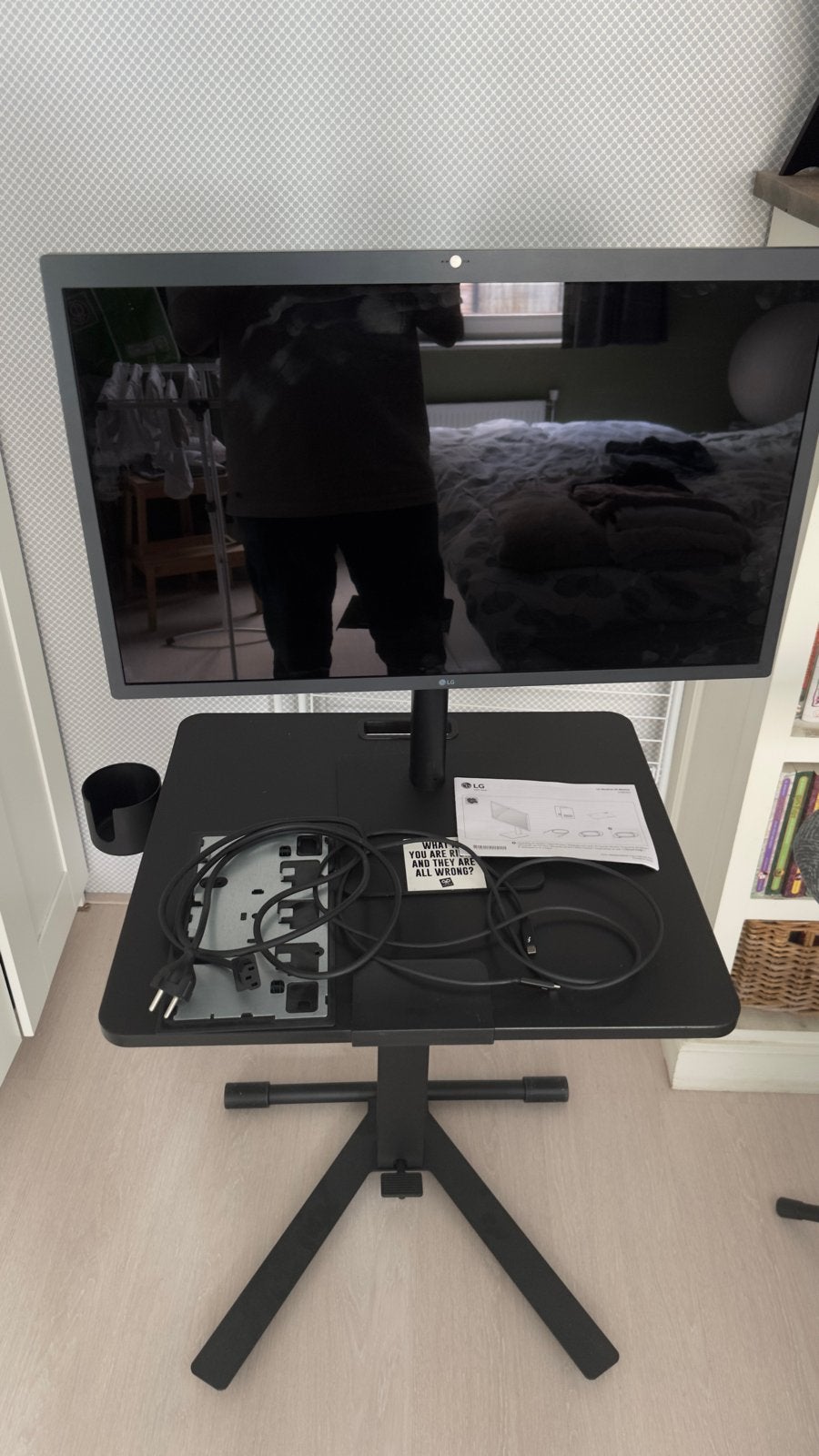 LG 5K Monitor, Computers en Software, Monitoren, Ophalen, Gebruikt, In hoogte verstelbaar, Full HD