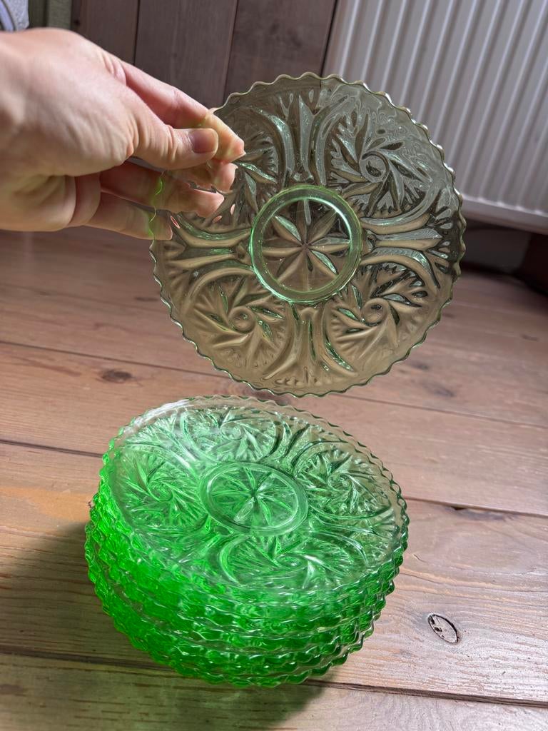 Set van 8 vintage groene vlaai bordjes, Ophalen of Verzenden, Zo goed als nieuw
