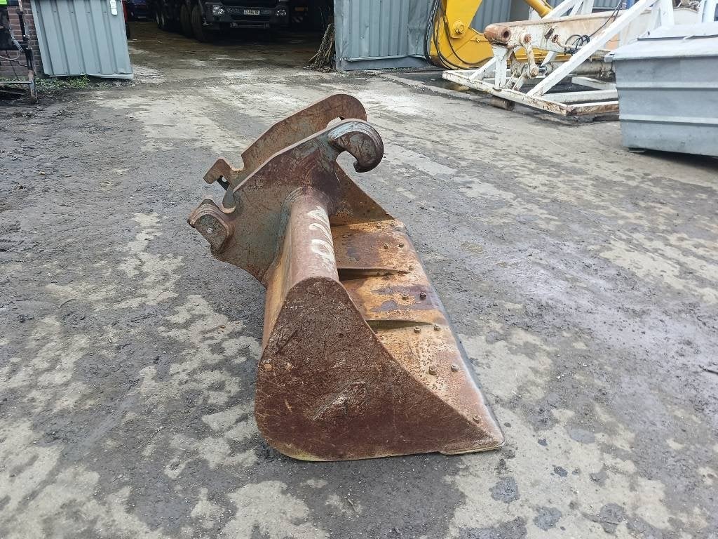 CW30 bak sloten bak 180 cm 100 cm met tanden diepl, Zakelijke goederen