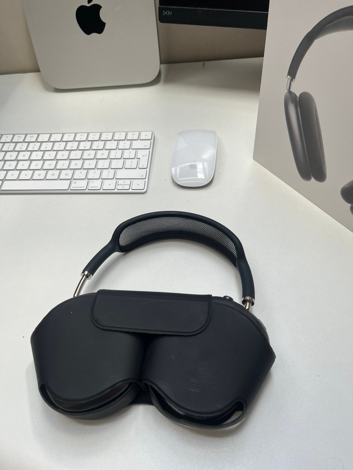 airpods max - 1st gen