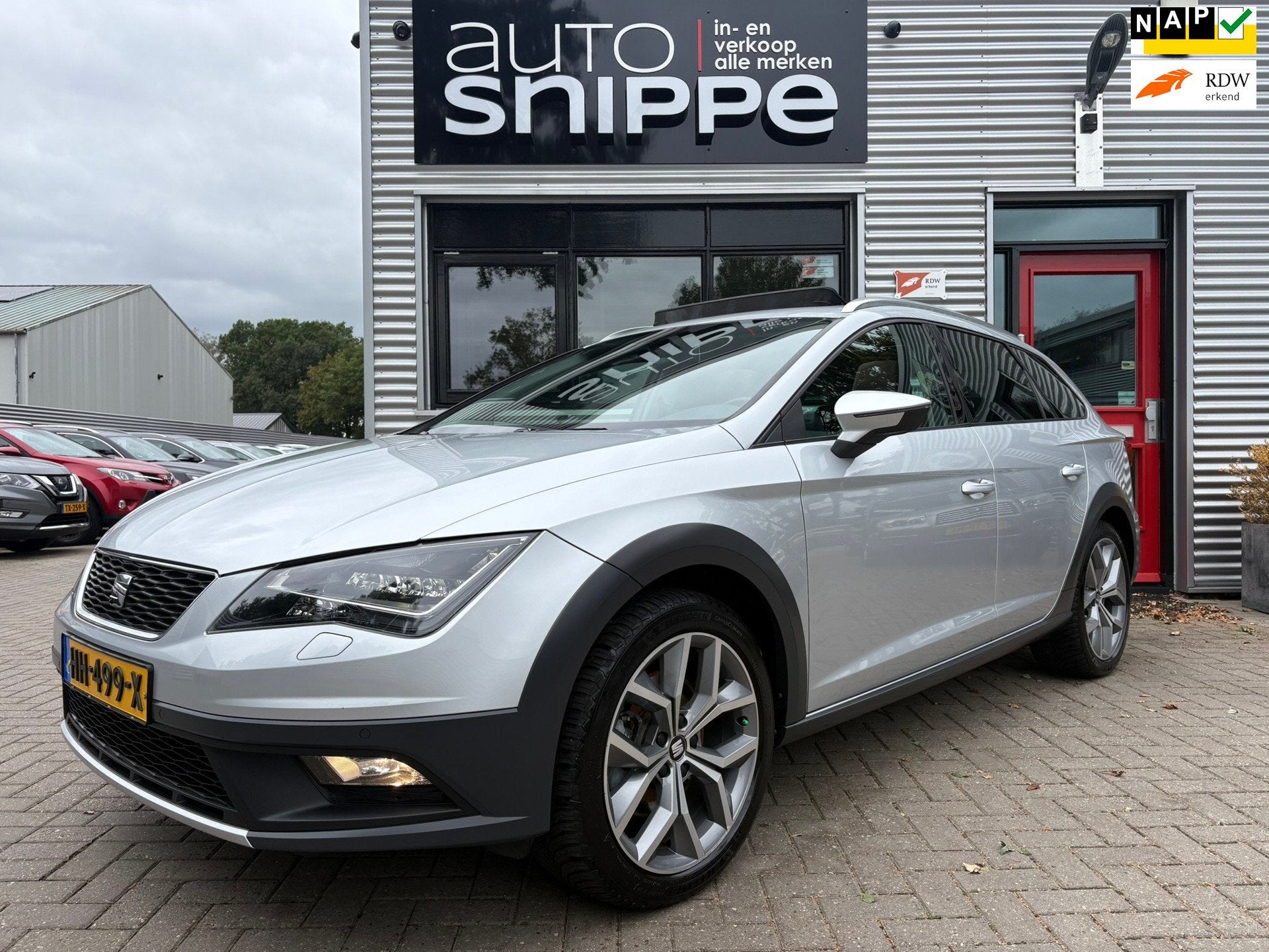 Seat Leon ST 1.8 TSI X-PERIENCE 4-Drive -4X4-AUTOMAAT-OPEN D, Auto's, Automaat, Dealer onderhouden, 15 km/l, Gebruikt