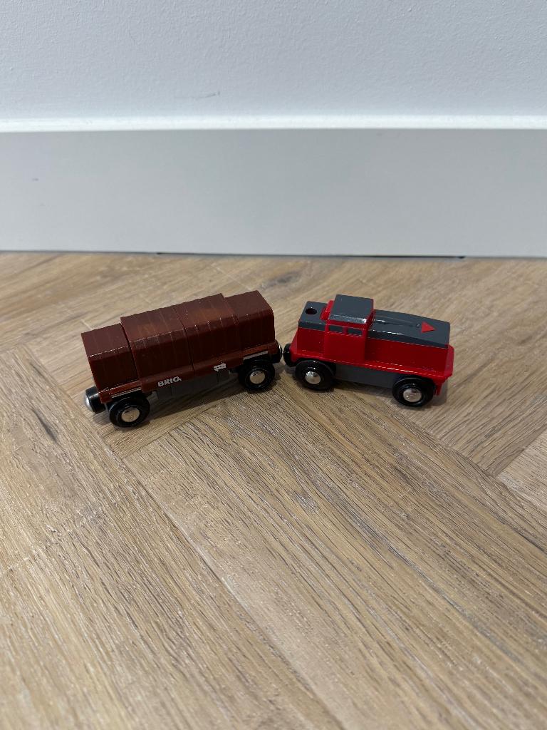 ZGAN Brio rode elektrische trein 33061 bruin wagon 33052 set, Ophalen of Verzenden, Zo goed als nieuw