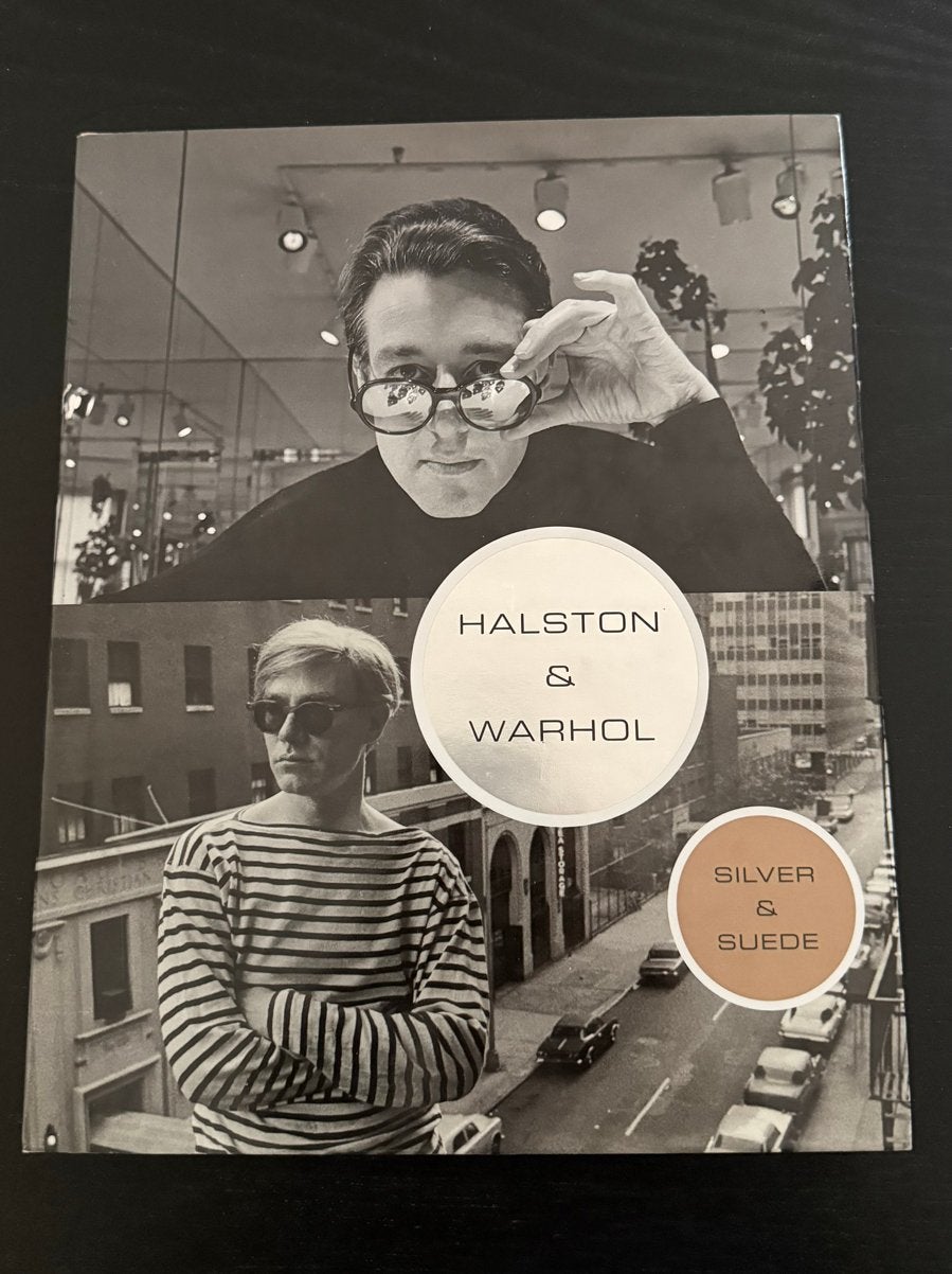 Halston & Andy Warhol - Silver & Suede Boek Abrams, Boeken, Ophalen of Verzenden, Zo goed als nieuw, Couturiers