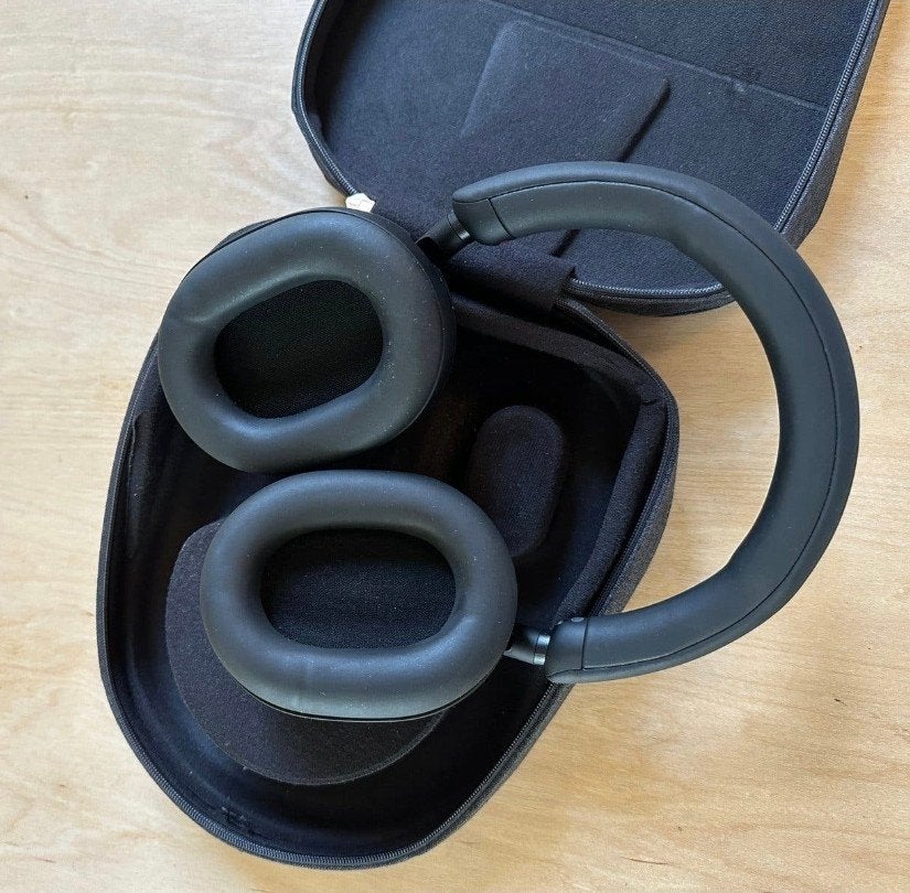 Sony WH-1000XM2 koptelefoon 2- start niet meer (voor onderde, Audio, Tv en Foto, Koptelefoons, Ophalen of Verzenden