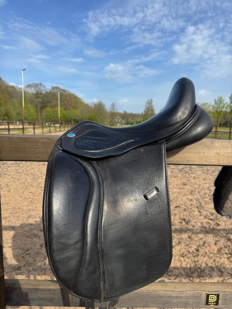 Sella Rosa dressuurzadel croco 17.5 inch, Verzenden, Zo goed als nieuw, Dressuur