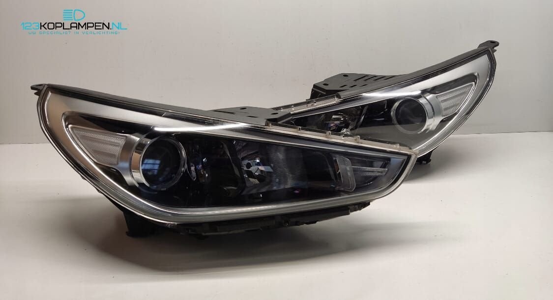 Hyundai i30 3 koplamp links rechts, Gebruikt, -, -, Ophalen of Verzenden