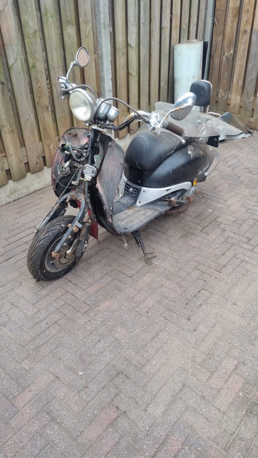 scooter voor onderdelen of restauratie, Fietsen en Brommers, Ophalen of Verzenden, Gebruikt, Frame, Overige merken