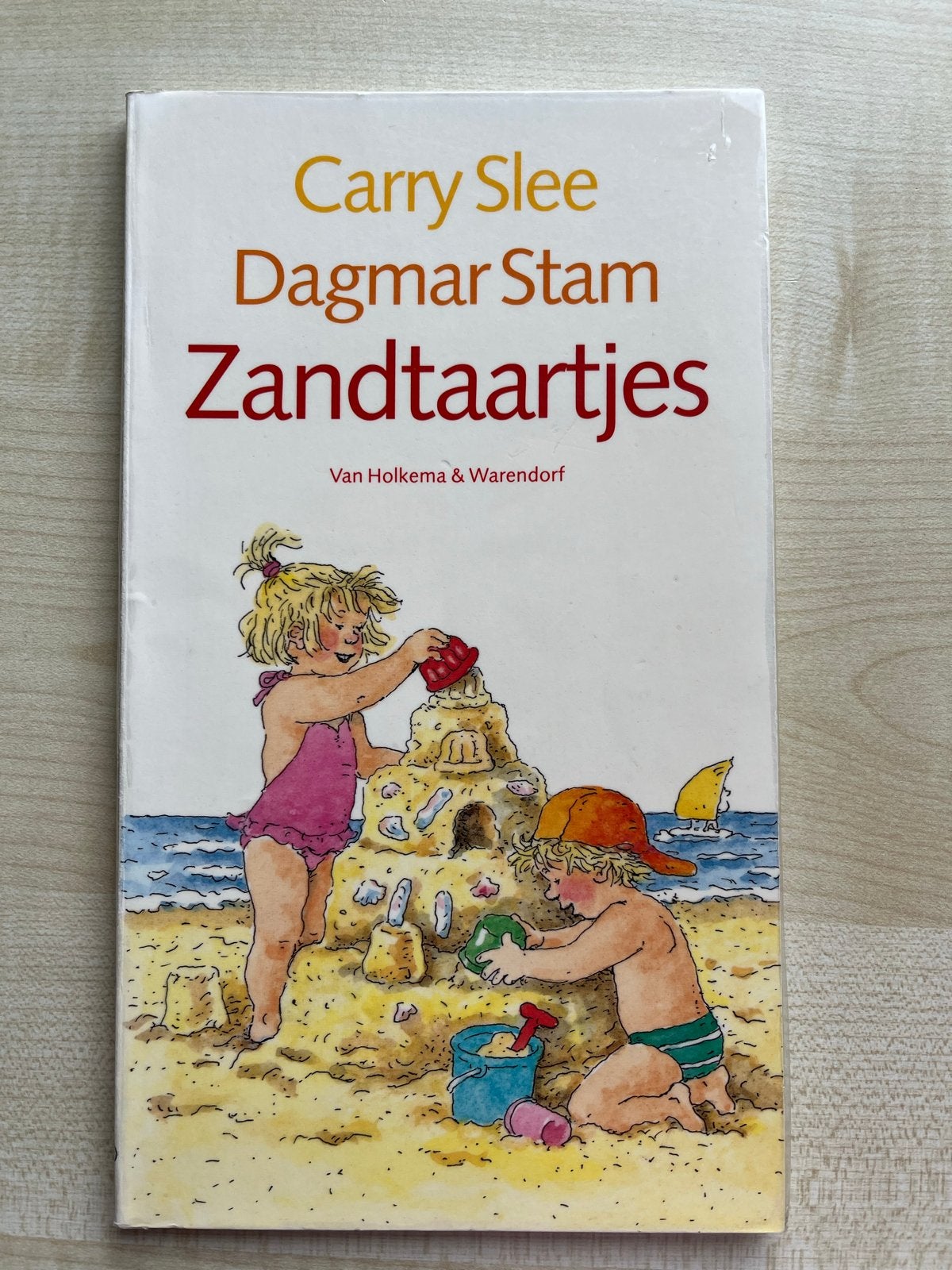 Zandtaartjes - Carry Slee & Dagmar Stam, Ophalen of Verzenden, Gelezen, 3 tot 4 jaar
